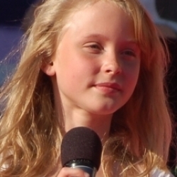 Zara Larsson 2008